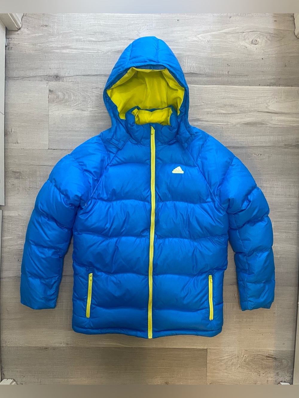 Adidas Down Puffer Jacket Men’s Small. New without tags.